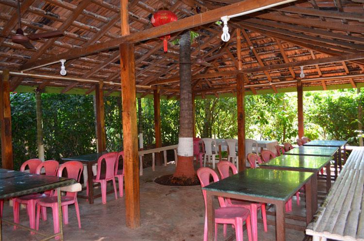 Nisarg Resort Guhāgar エクステリア 写真